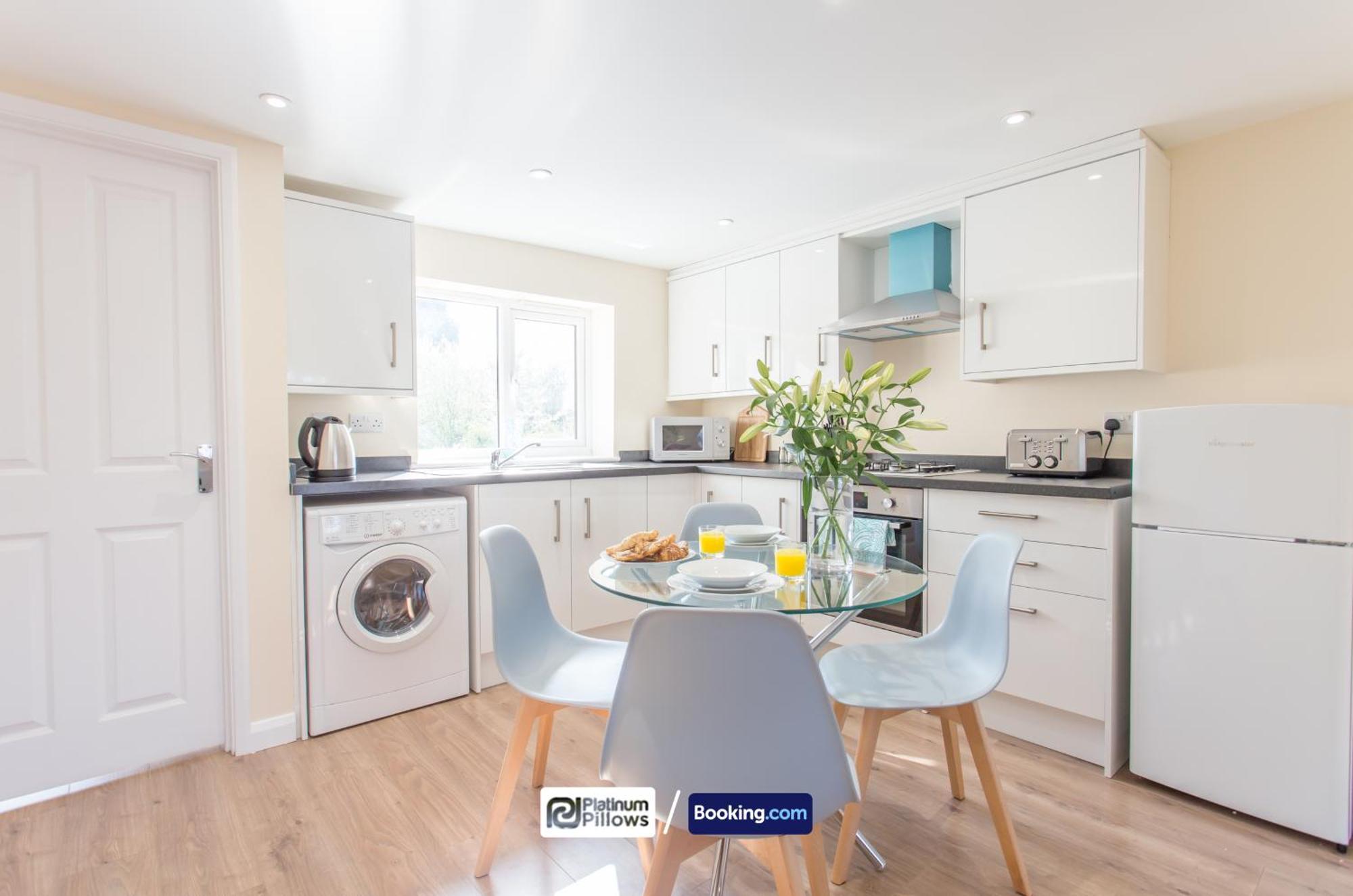 Modern Oxford 2 Bedroom Apartments, Near John Radcliffe Hospital, Weekly & Monthly Deals Bagian luar foto